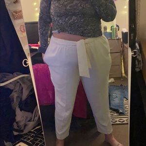 NWT slightly off white tapered ankle dress pants